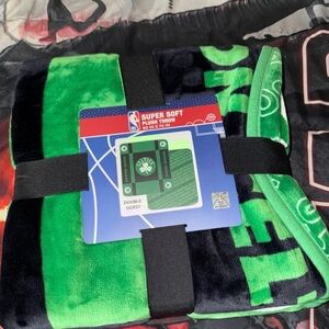 NBA Celtics Green and Black Plush Throw Blanket